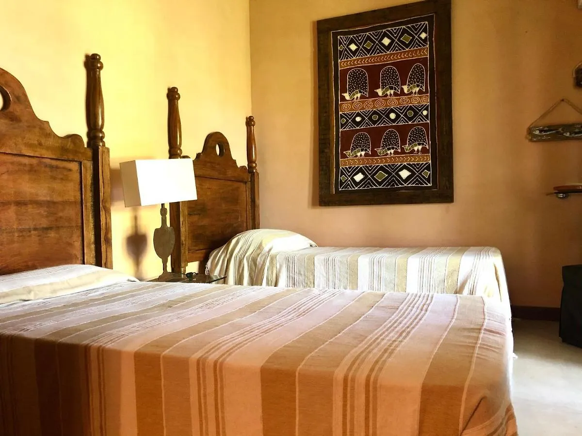 B&B Cave Garden Villa 파뷔냐나도