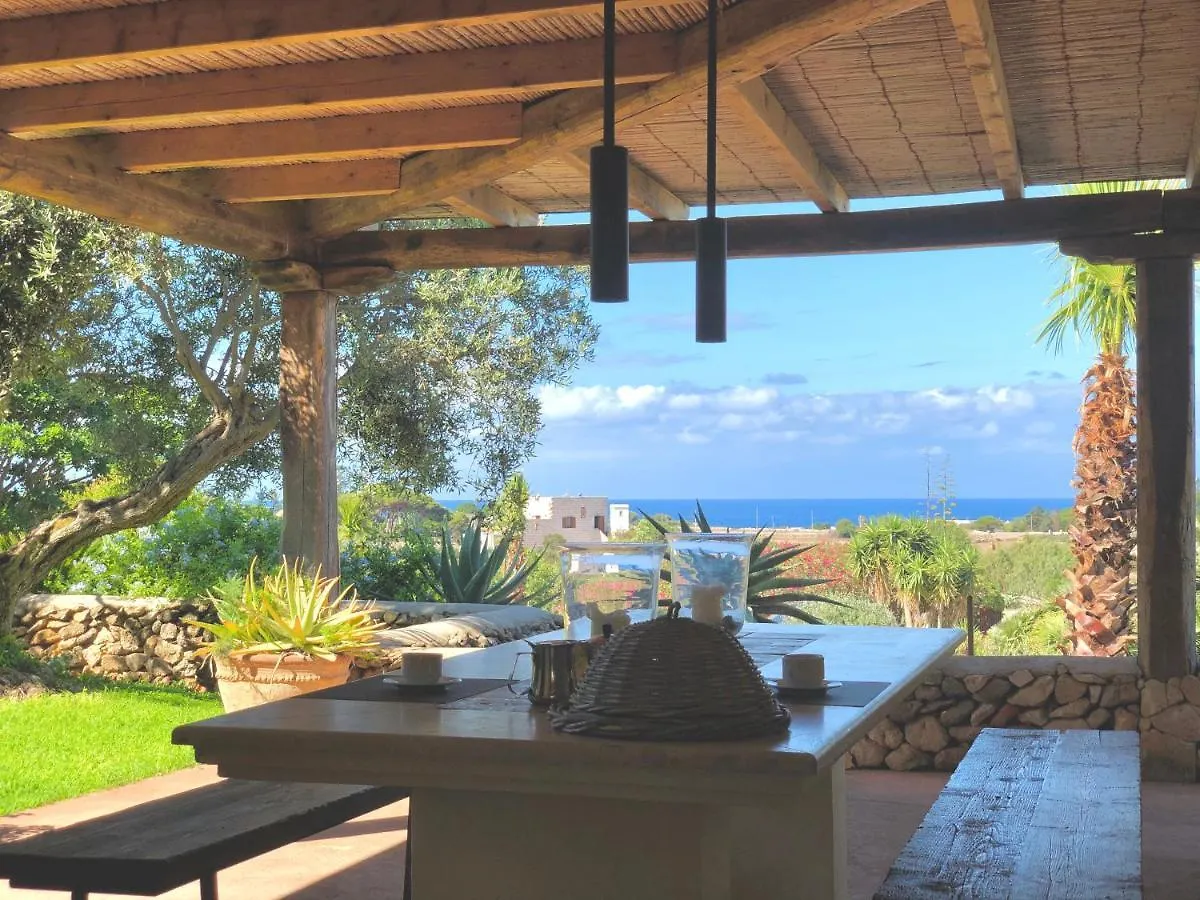 Cave Garden Villa Favignana 0*,